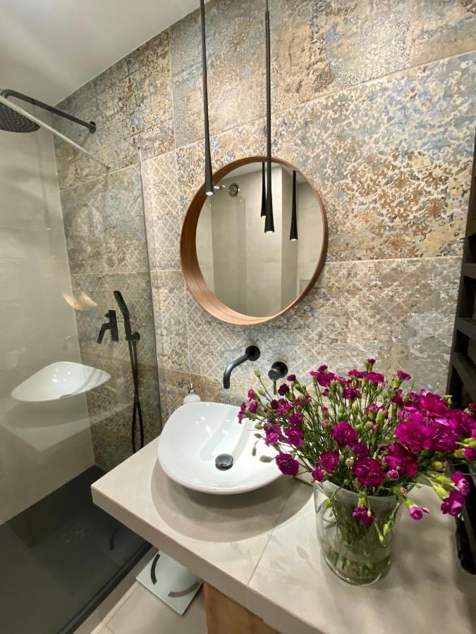 Aravel Suites Wrocław Eksteriør bilde